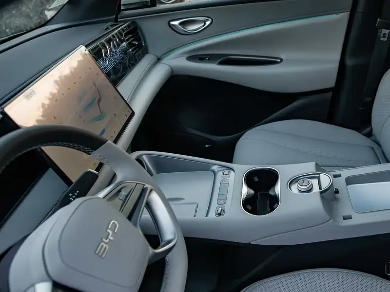 2025 BYD Sealion 06 DM-i NAVIGATE EDITION PLUS 0KM Grey Beige SUV