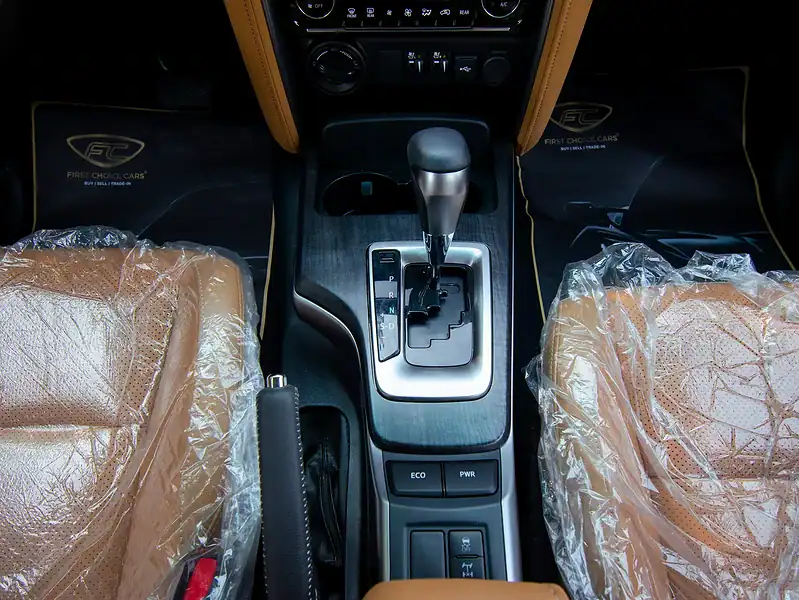 2024 Toyota Fortuner VXR 4.0L 6 Cylinders Engine Black Brown GCC Specs