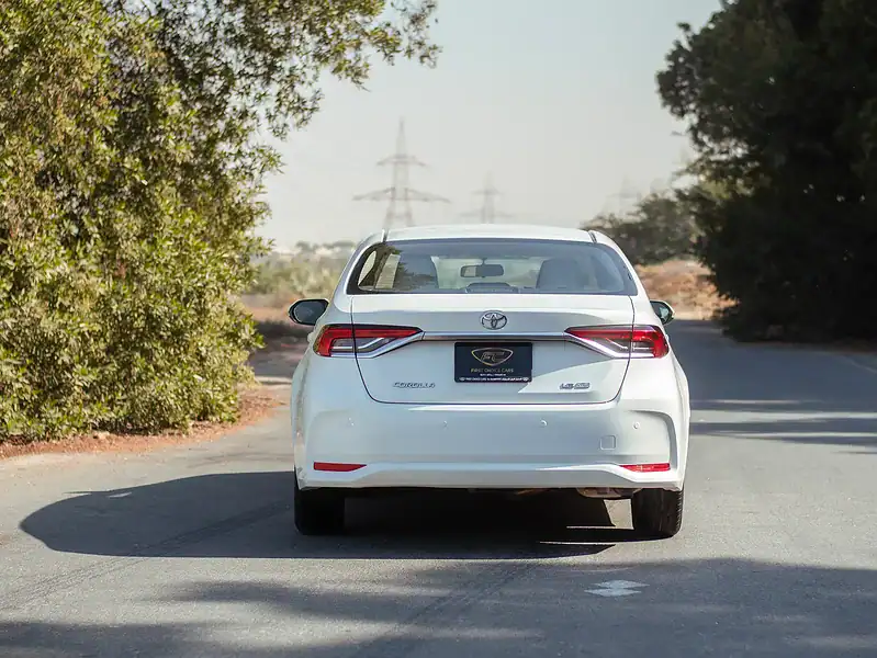 2022 Toyota Corolla XLI 1.6L 4 Cylinders Engine White Grey GCC Specs