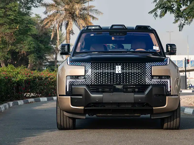 2025 Yangwang U8 LWB Hybrid 0KM Gold Brown SUV