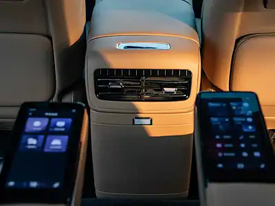 2025 Yangwang U8 LWB Hybrid 0KM Gold Brown SUV