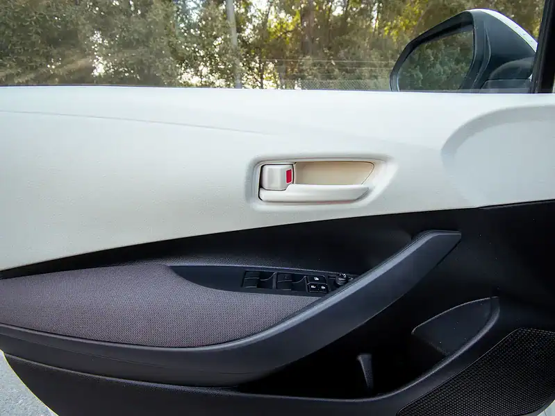 2022 Toyota Corolla XLI 1.6L 4 Cylinders Engine White Grey GCC Specs