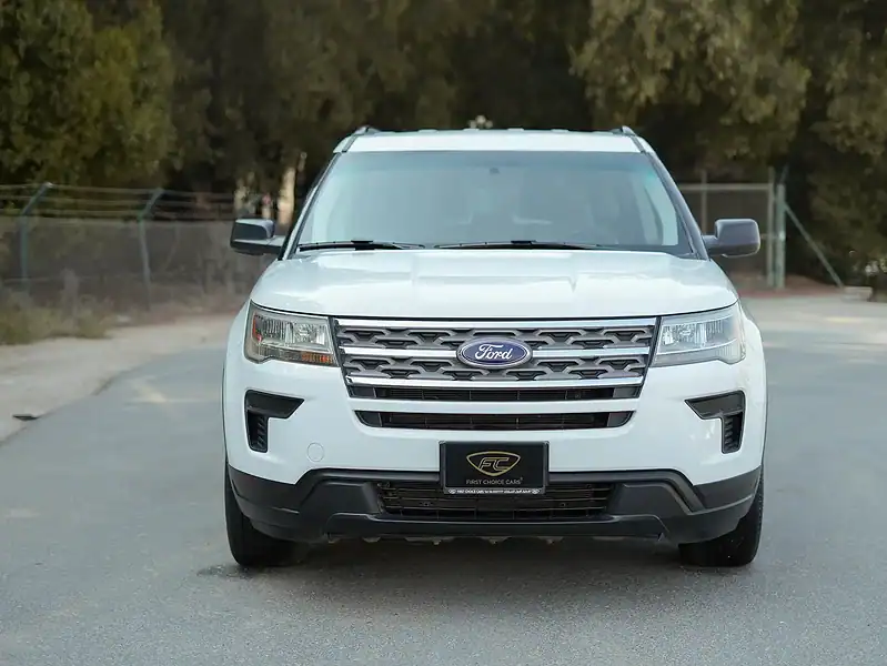 2018 Ford Explorer XLT 3.5L 6 Cylinders Engine 4WD GCC White Beige