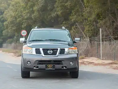 2010 Nissan Armada LE 5.3L 8 Cylinder Engine GCC Specs Grey Beige