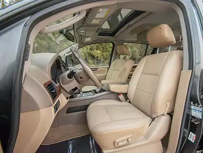 2010 Nissan Armada LE 5.3L 8 Cylinder Engine GCC Specs Grey Beige