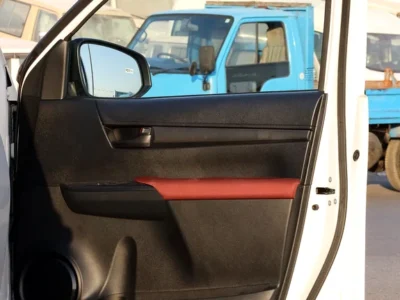 2025 Toyota Hilux Double Cab 2.7 litres 4 Cylinders Engine Petrol White Red