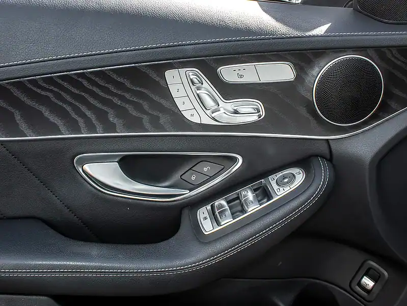 2016 Mercedes-Benz C-Class C200 4 Cylinders Engine White Black Sedan