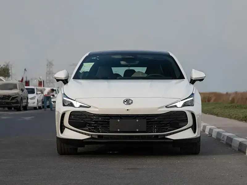 2025 MG 7 ELEGANCE SPORT PACKAGE SPOILER 1.5L 0KM White Green