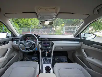 2020 Volkswagen PASSAT Trendline 2.5L 4 Cylinders Engine GCC White Beige