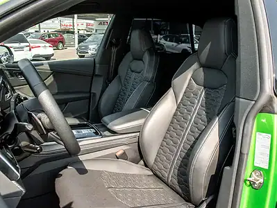 2022 Audi RS Q8 4.0 TFSI Quattro 8 Cylinders Engine Green Black SUV