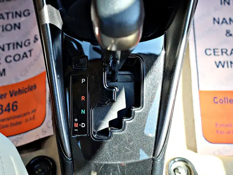 2022 Toyota Yaris MID 4 Cylinders Engine White Beige Sedan GCC Specs