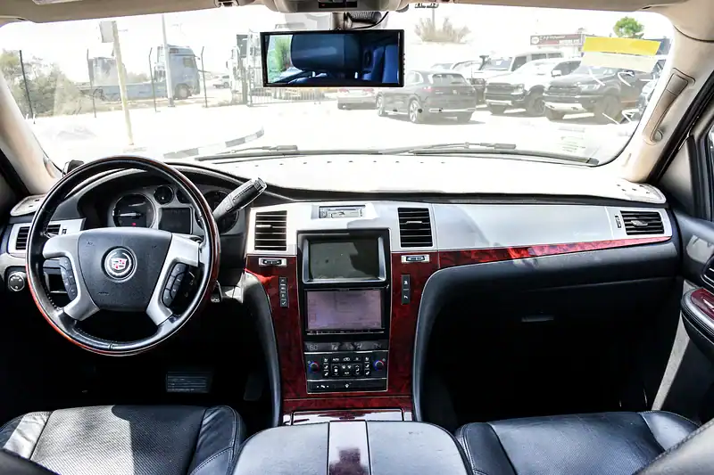 2011 Cadillac Escalade ESV 8 Cylinders Engine Black Sedan Super Clean Car