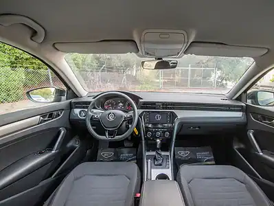 2020 Volkswagen PASSAT Trendline 2.5L 4 Cylinders Engine Black Grey