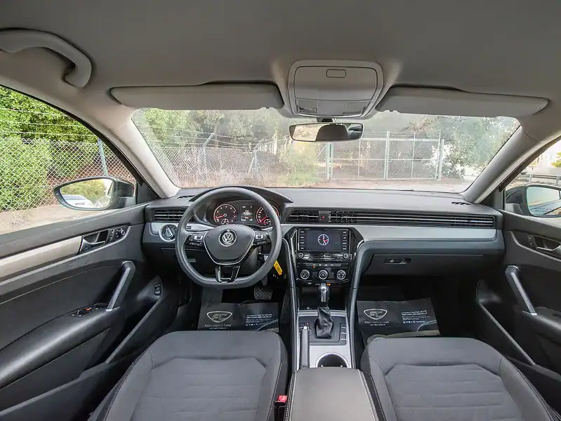 2020 Volkswagen PASSAT Trendline 2.5L 4 Cylinders Engine Black Grey