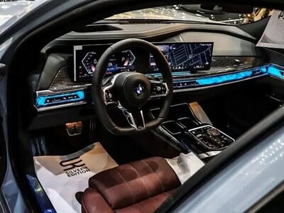 2024 BMW BMW B7 4.4L Twin-Turbocharged V8 Grey SUV AWD