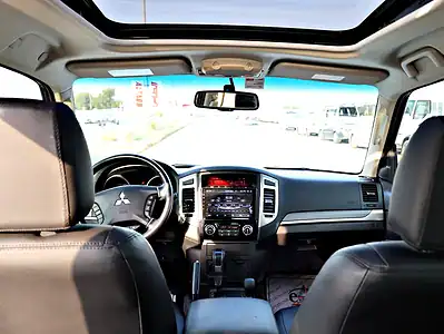 2022 Mitsubishi Pajero GLS 6 Cylinders Engine White Black SUV Full Option GCC