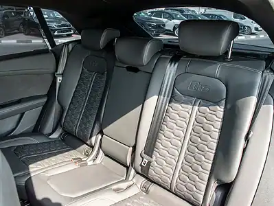 2022 Audi RS Q8 4.0 TFSI Quattro 8 Cylinders Engine Green Black SUV