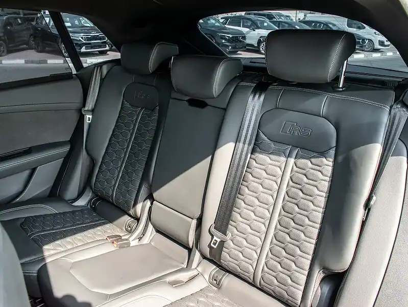 2022 Audi RS Q8 4.0 TFSI Quattro 8 Cylinders Engine Green Black SUV