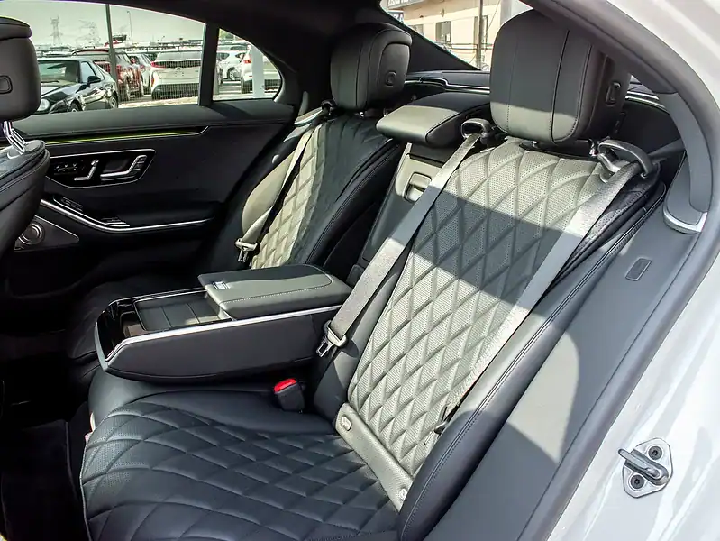 2022 Mercedes-Benz S-Class S 580 4Matic 8 Cylinders Engine White Black Sedan