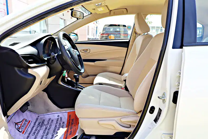 2022 Toyota Yaris MID 4 Cylinders Engine White Beige Sedan GCC Specs