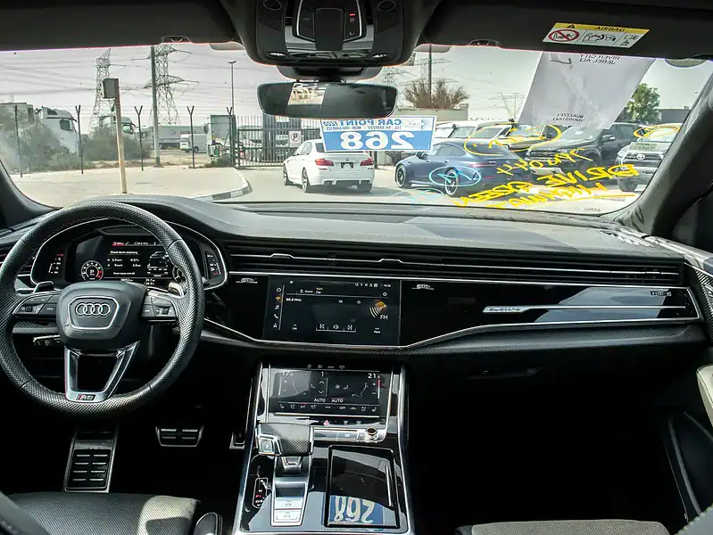 2022 Audi RS Q8 4.0 TFSI Quattro 8 Cylinders Engine Green Black SUV