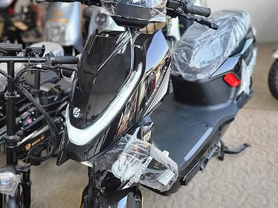 Electric Scooter 48 Volt Battery 50 KM Range with 45 Speed AMP 25 Black