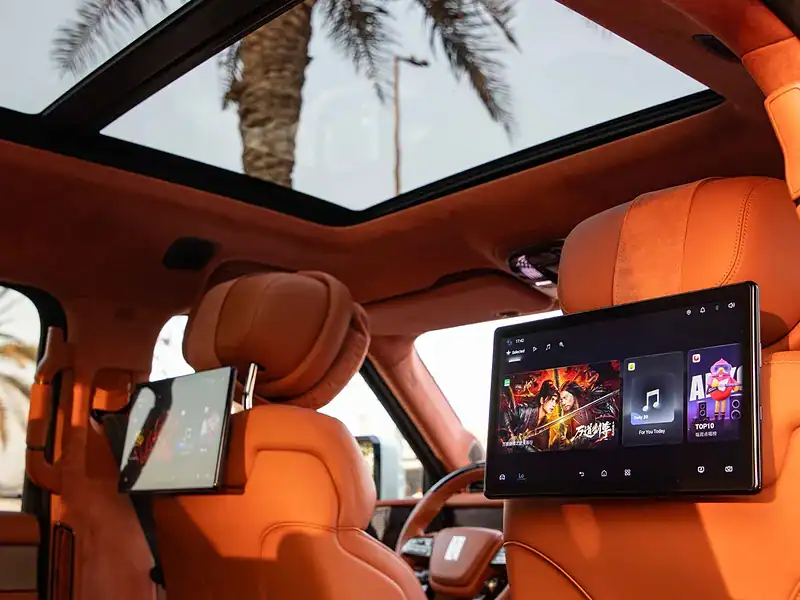 2025 Yangwang U8 Hybrid Yangwang U8 0KM White Orange SUV