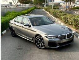 2024 BMW BMW B5 4.4L Twin-Turbocharged V8 Grey Brown Sedan