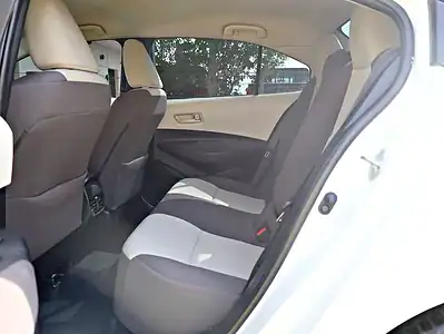 2021 Toyota Corolla XLI 4 Cylinders Engine White Beige Sedan GCC Specs