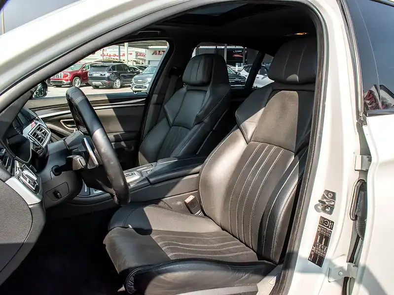 2012 BMW M5 Standard 8 Cylinders Engine White Black Sedan