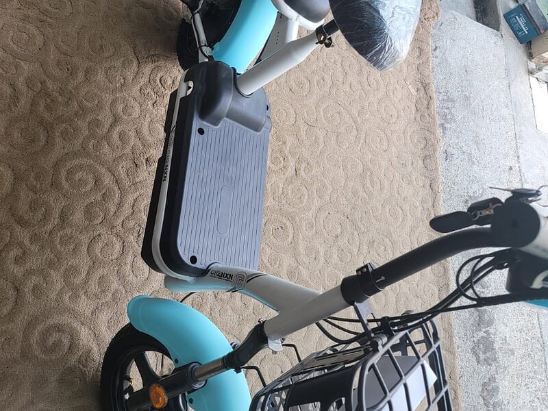Electric Scooter 48 Volt Battery 30 KM Range with 40 Speed Blue