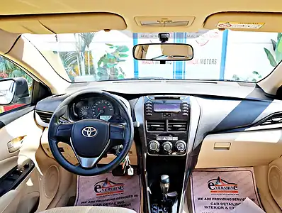 2022 Toyota Yaris MID 4 Cylinders Engine White Beige Sedan GCC Specs