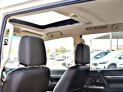 2022 Mitsubishi Pajero GLS 6 Cylinders Engine White Black SUV Full Option GCC