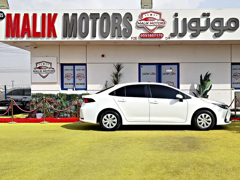 2021 Toyota Corolla XLI 4 Cylinders Engine White Beige Sedan GCC Specs