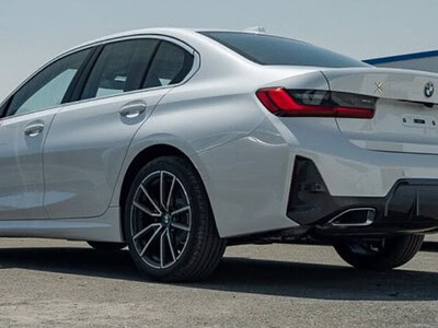 2024 BMW BMW B3 3.0L Twin-Turbocharged Inline-6 White Red Sedan