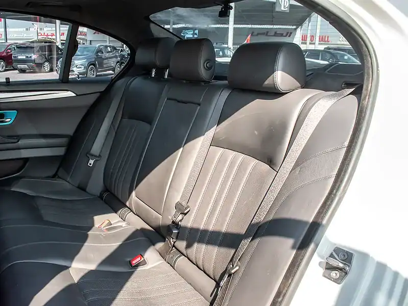 2012 BMW M5 Standard 8 Cylinders Engine White Black Sedan