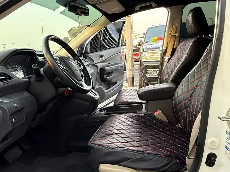 2015 Honda CR-V EX 2.4L Full Option in Excellent Condition White Black