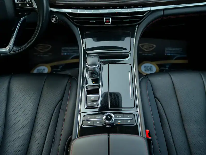 2022 GAC GA8 GL 2.0L 4 Cylinders Engine Grey Black GCC Specs