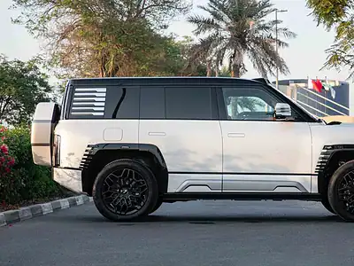 2025 Yangwang U8 Hybrid Yangwang U8 0KM White Orange SUV