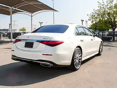 2022 Mercedes-Benz S-Class S 580 4Matic 8 Cylinders Engine White Black Sedan