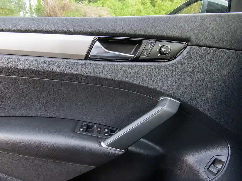 2020 Volkswagen PASSAT Trendline 2.5L 4 Cylinders Engine Black Grey