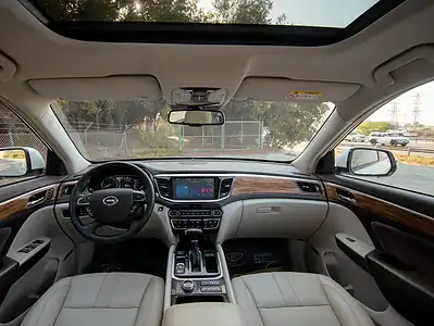 2020 GAC GS8 GL 2.0L 4 Cylinders Engine GCC Specs White Beige