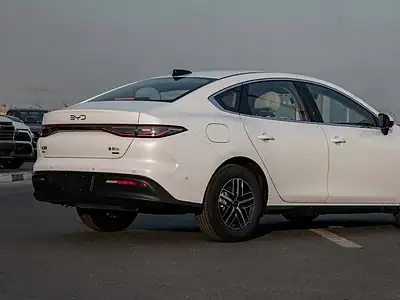 2025 BYD Seal 05 DM-i Hybrid PREMIUM EDITION 0KM White Grey Sedan