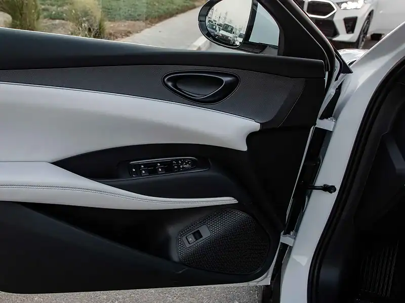 2025 BYD Seal 06 DM-i Hybrid PREMIUM EDITION SMART DRIVING 0KM White Grey