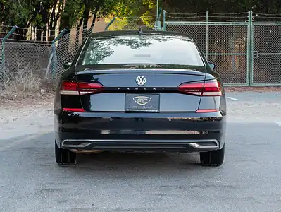 2020 Volkswagen PASSAT Trendline 2.5L 4 Cylinders Engine Black Grey