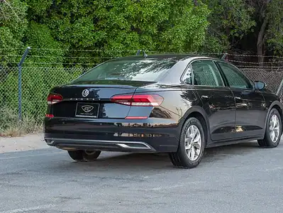 2020 Volkswagen PASSAT Trendline 2.5L 4 Cylinders Engine Black Grey