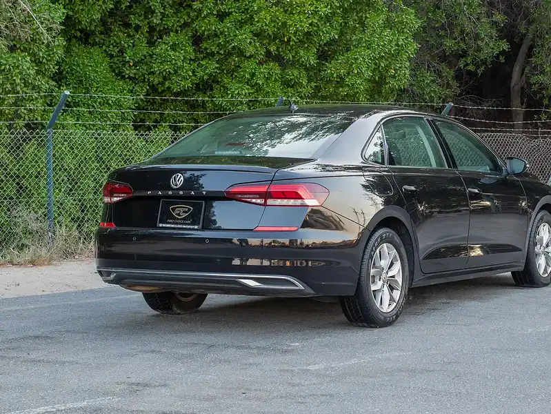 2020 Volkswagen PASSAT Trendline 2.5L 4 Cylinders Engine Black Grey