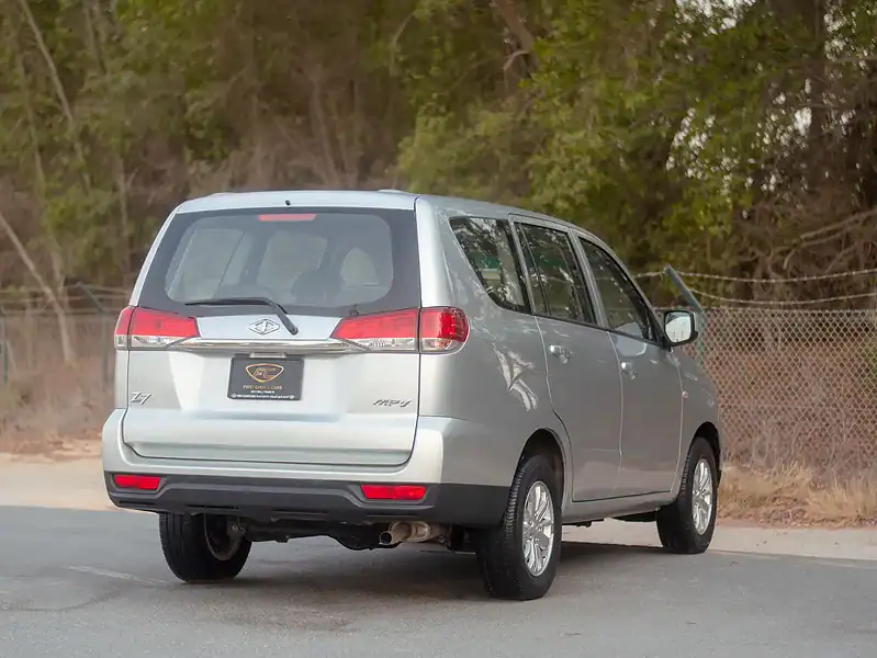 2020 CMC Z7 Standard 2.4L 4 Cylinders Engine GCC Specs Silver Black