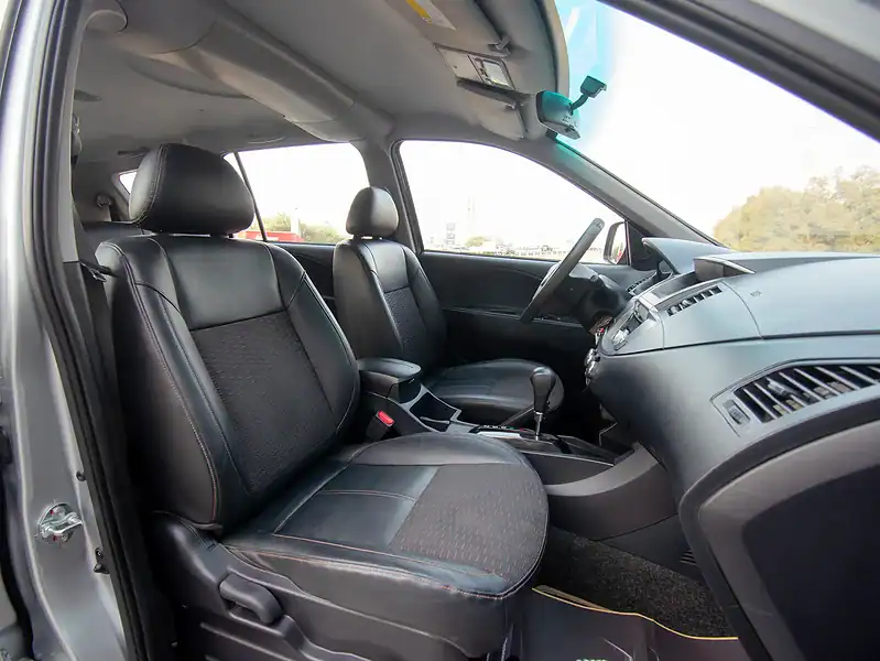 2020 CMC Z7 Standard 2.4L 4 Cylinders Engine GCC Specs Silver Black