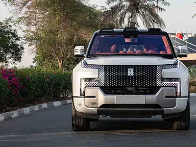 2025 Yangwang U8 Hybrid Yangwang U8 0KM White Orange SUV